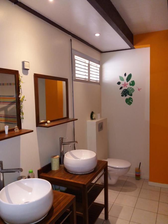 Chambre D'Hote Et Loft Dans Maison De Charme Piscine A Debordement La Villa Gialla Schoelcher Exterior photo